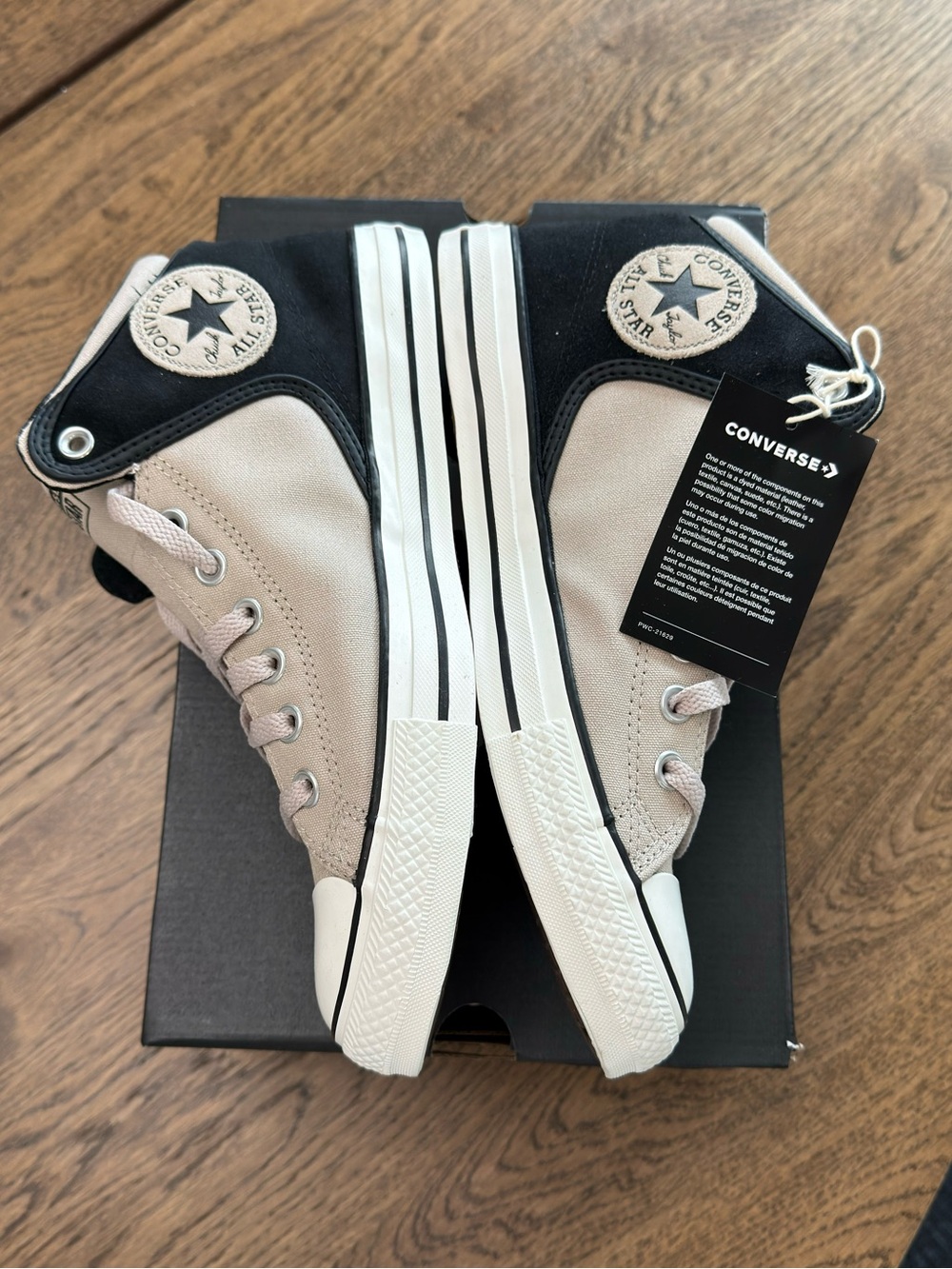 NIB Converse Chuck Taylor All-Star High Street Mid-Top Sneakers A